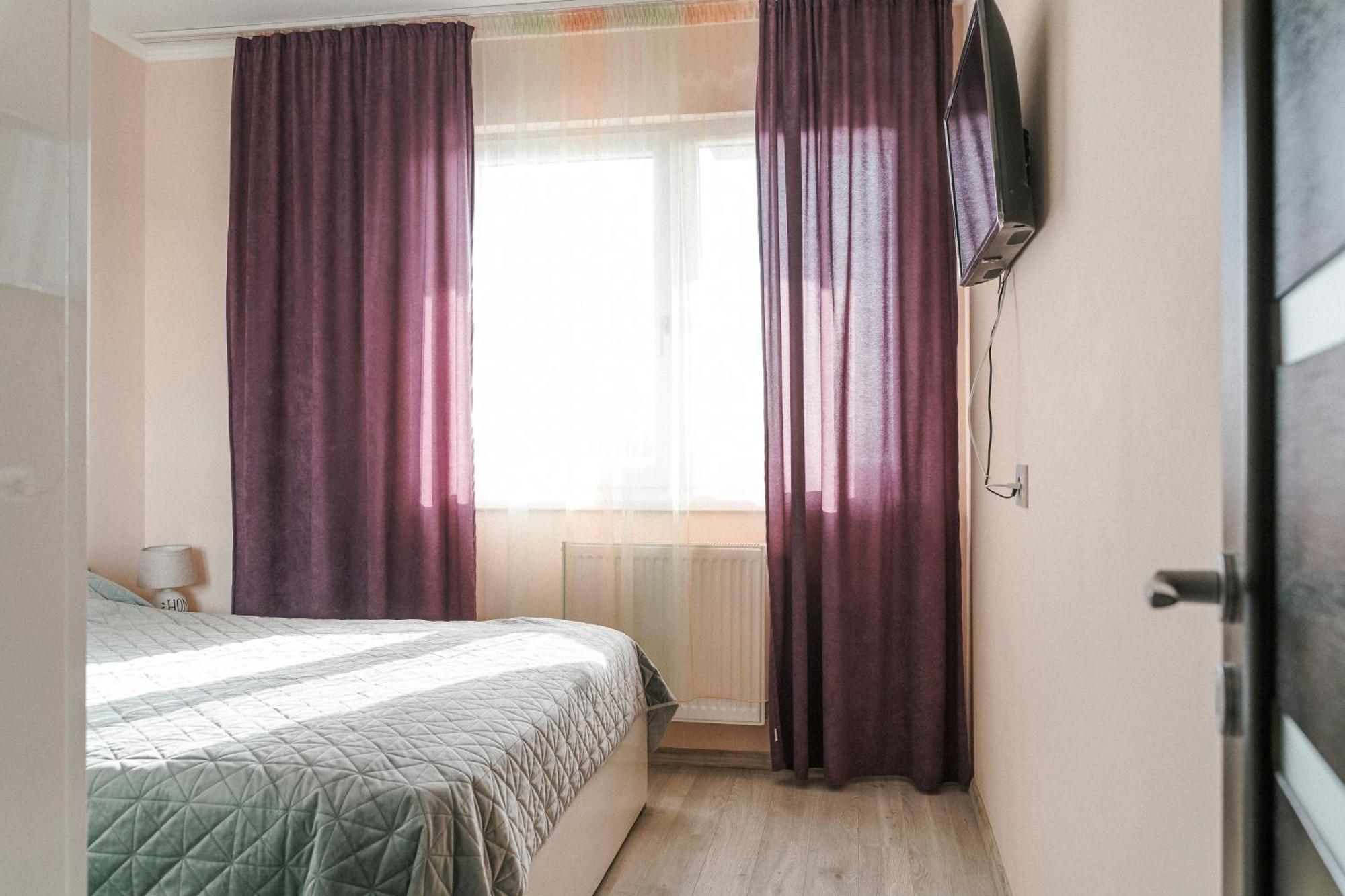 M&M Apartment Oradea Eksteriør billede