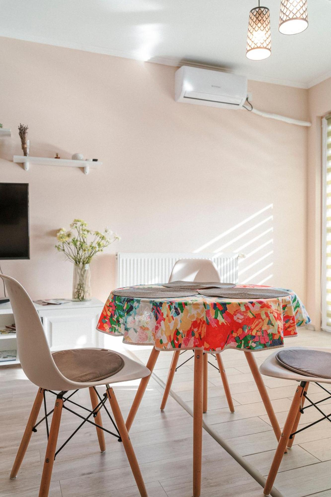 M&M Apartment Oradea Eksteriør billede